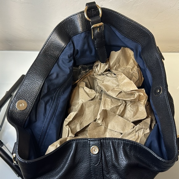 Cole Hann black soft pebbled leather tote bag - Picture 6 of 15